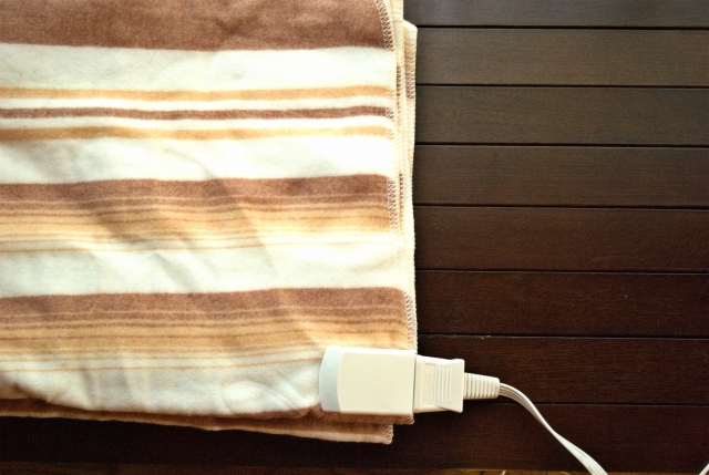 電気毛布 布団乾燥機 代わり